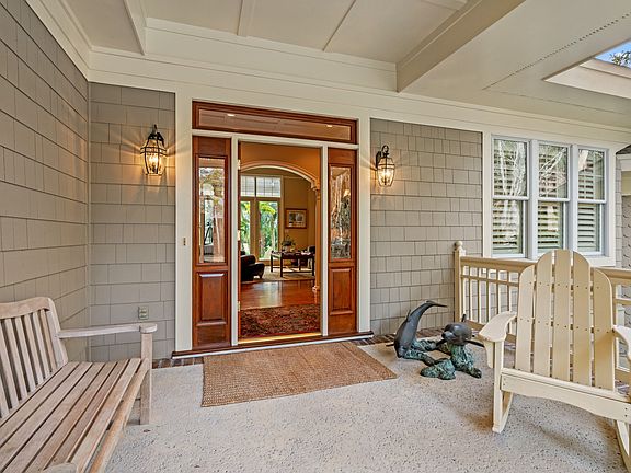 5th image of 582 Whimbrel Rd