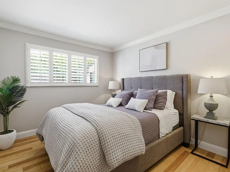 7516 Shady Hollow Dr — Photo 21