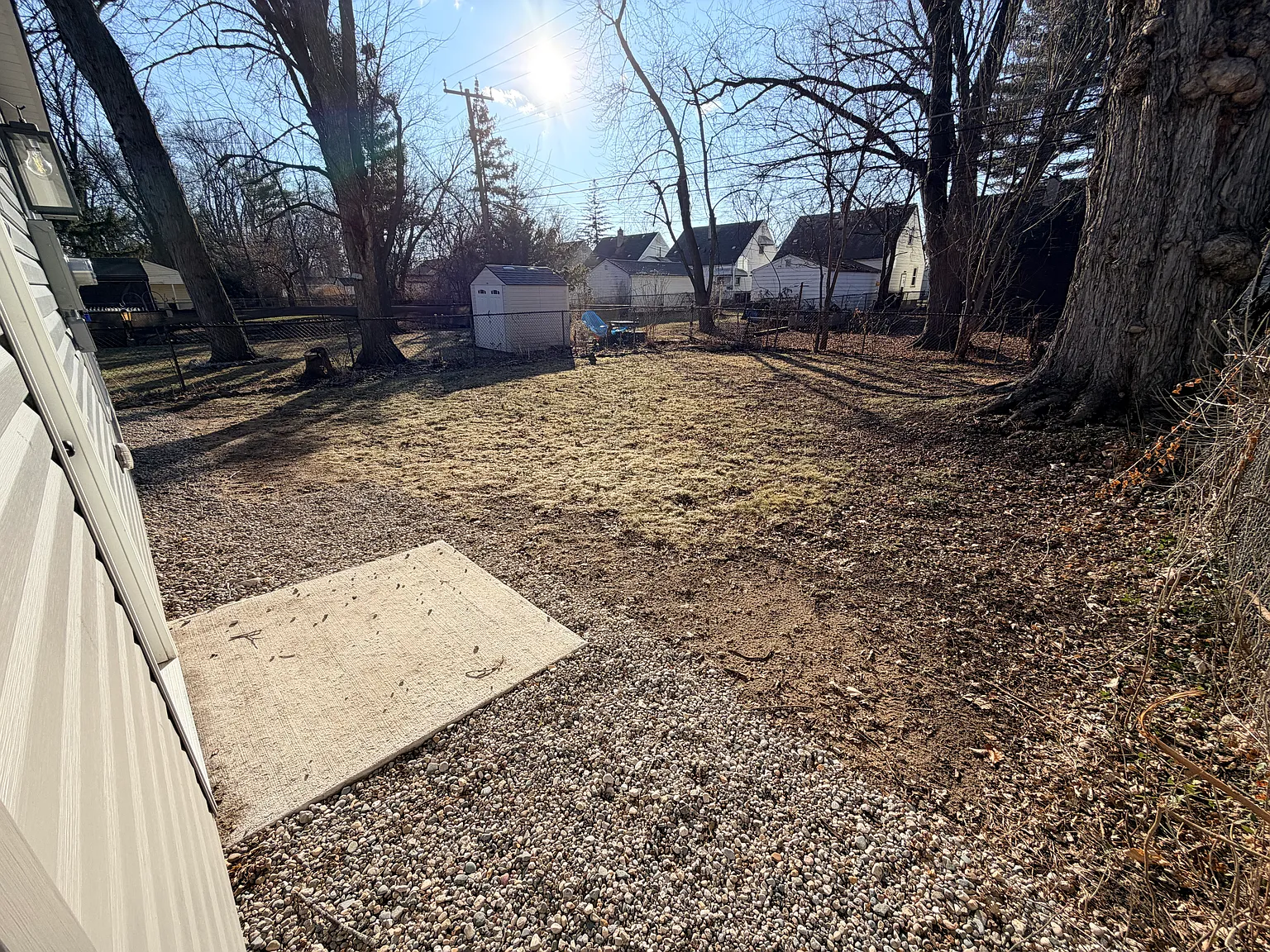 3 bed, 1350 sqft, $2,000 — Photo 3