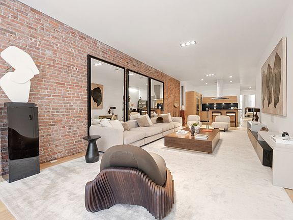 3rd image of 74 Warren St #4