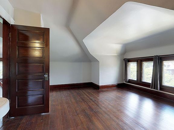 4th image of 1709 Franklin Ave