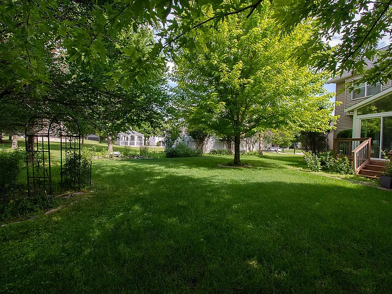 3655 Stone Point Dr NE — Photo 24
