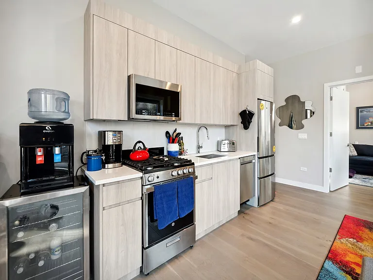 3757 N Sheffield Ave #101 — Photo 4