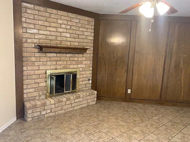 1221 Willow Wood Ct — Photo 5