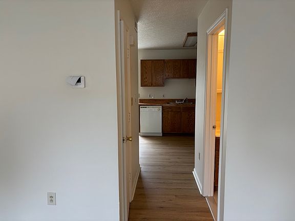 3rd image of 5878 Mebane Ave APT 15
