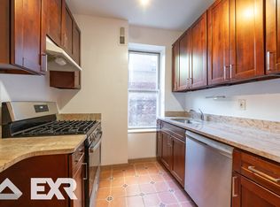 215 W 116th St #1C, New York, NY 10026