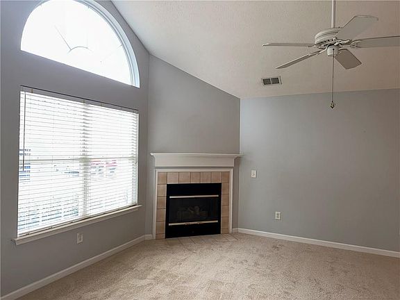 5th image of 3854 Vineyards Lake Cir NW