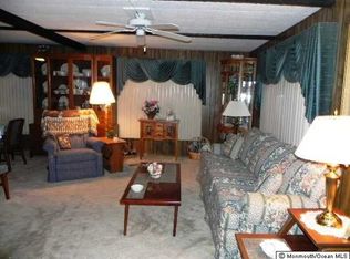 33 Raccoon Ave, Whiting, NJ 08759