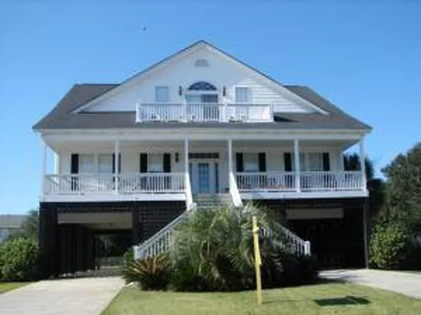 2508 Holmes St, Edisto Island, SC 29438