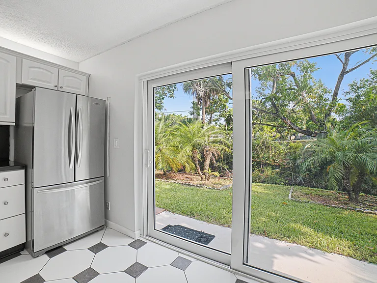 5284 Breadfruit Cir — Photo 16