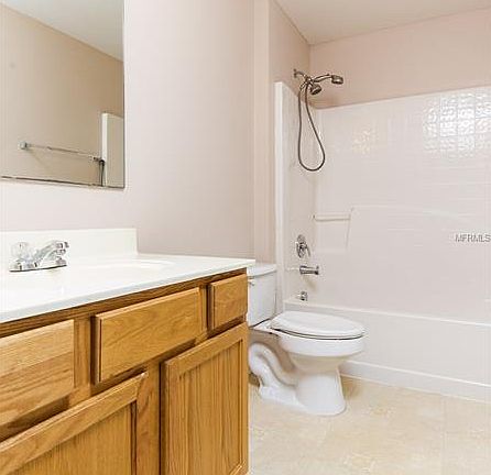 5th image of 13 Herring Ct