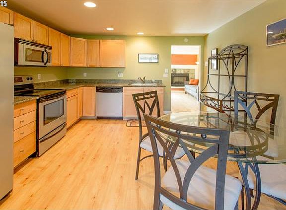 5th image of 5415 NE 34th St APT G