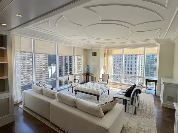 641 5th Ave, New York, NY