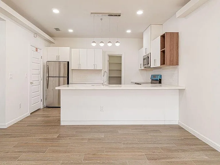 901 Yuma Ave — Photo 4