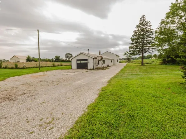 870 Finefrock Rd, Fremont, OH 43420