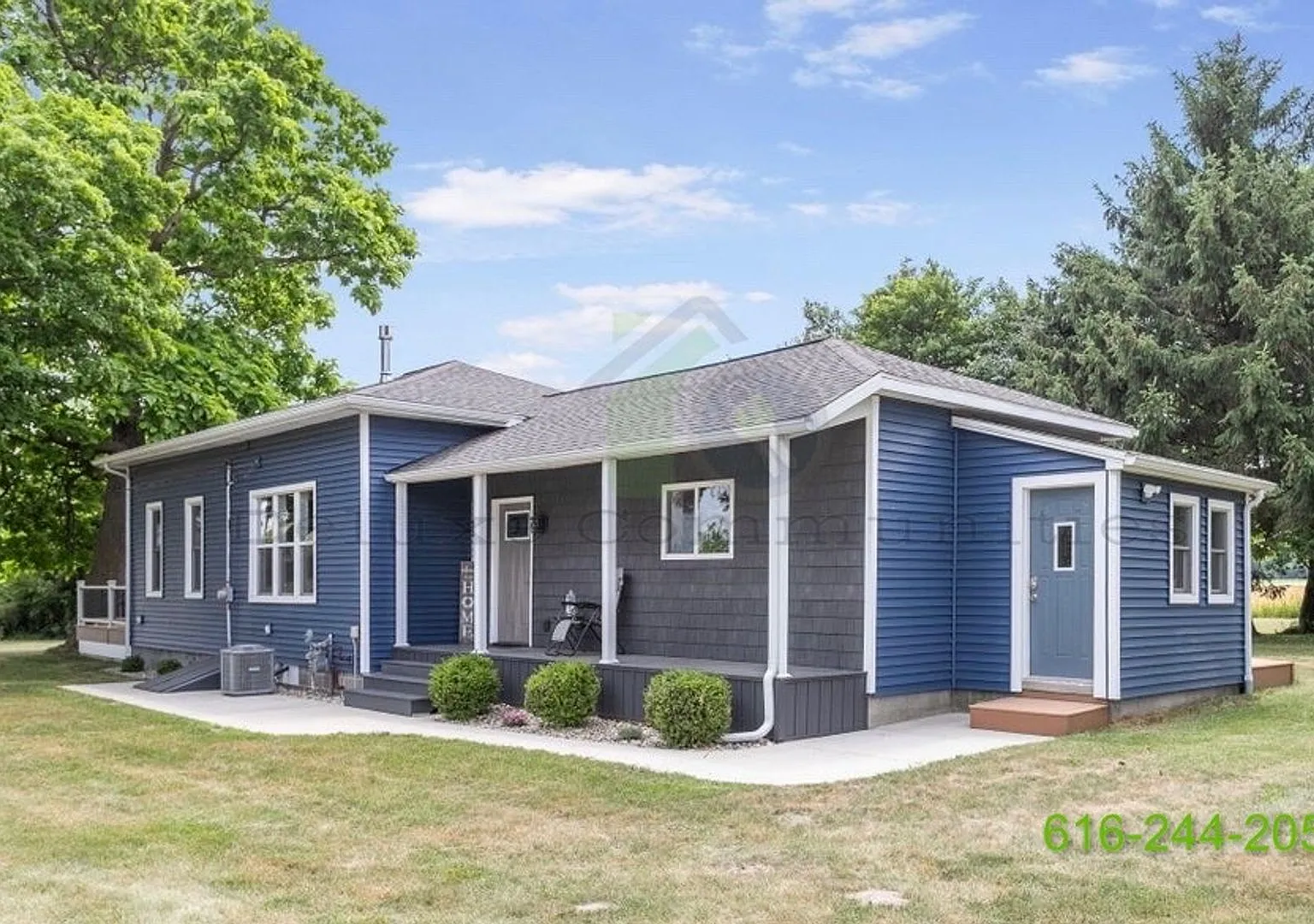 Zeeland Gem! Gorgeous 2 Bed/2 Bath Single-Family Home Completely Renovated — Photo 1