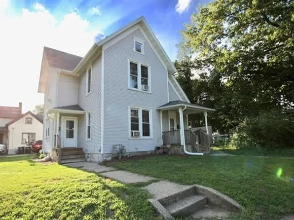 302-304 Bluff St, Beloit, WI 53511