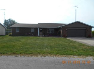 606 N Coffin St, Newman, IL 61942