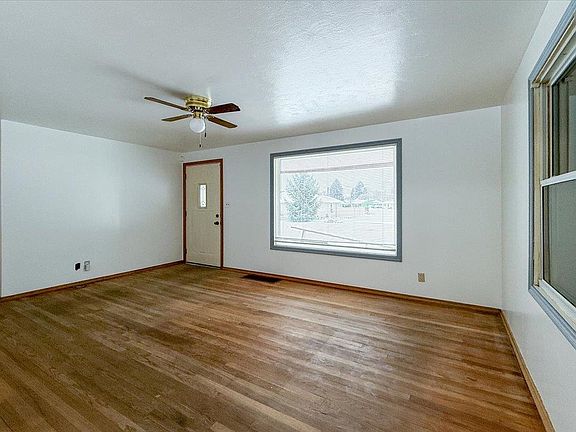 4th image of 6024 N Douglas Dr