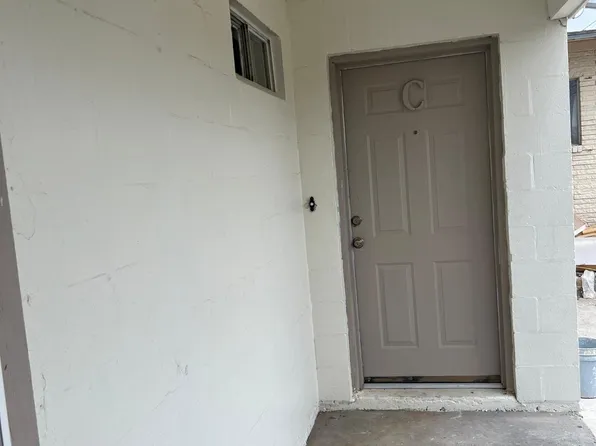 2816 N Martin Ave APT C, Laredo, TX 78043