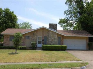 1908 Windchime Dr, Dallas, TX 75224