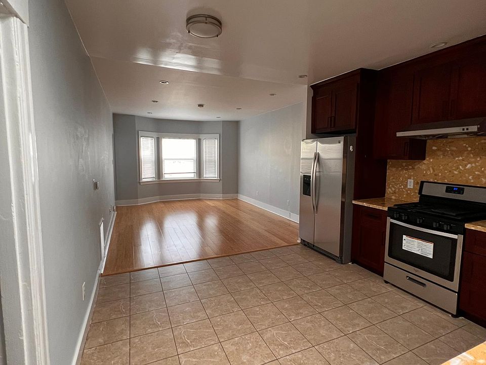 1st image of 362 Willits St