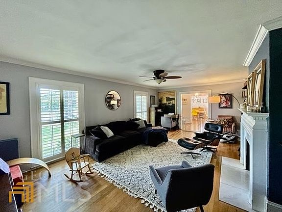 4th image of 2652 Vineville Ave