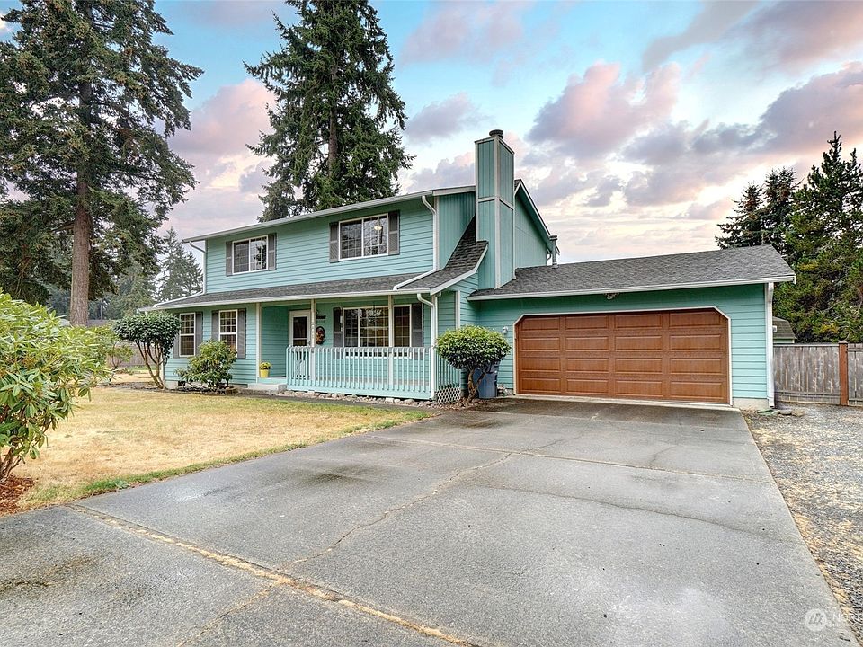 Play ~ Park ~ Plant. NICE! LOVE Where You Live! Wonderful Home ~ Amazing Yard ~ Lots of Space for Loads of Fun! RV Parking - Yes! HOA - No! Excellent 4 Bd Home w/2 @ Main Floor... Primary Bd Can Be Upstairs or Down. Bay Window Area Offers Cool, Flex-space... Use as Coffee / Reading Nook w/Room to Spare for Dining. Huge Upstairs Bonus Room - WOW! Great 'Flow' + Spacious, Clean, Light & Bright. Covered Front & Back Porches + Patio & Garden Sheds. Gas F/P, Newer Roof, Heat Pump, Furnace, Appliances, Flooring, Paint, Windows & More! Great Condition... Inside & Out. Lots of Extra's ~ Nice Updates ~ Well-kept ~ Turnkey ~ Nice Community ~ Good Location... Life Will Be Warm & Cozy ~ Cool & Comfy ~ Fun & Fabulous... Living Here. Looks & Feels GREAT!>
