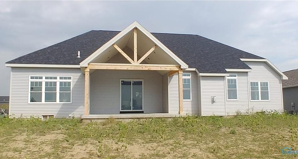 2nd image of 9545 Stallion Cir