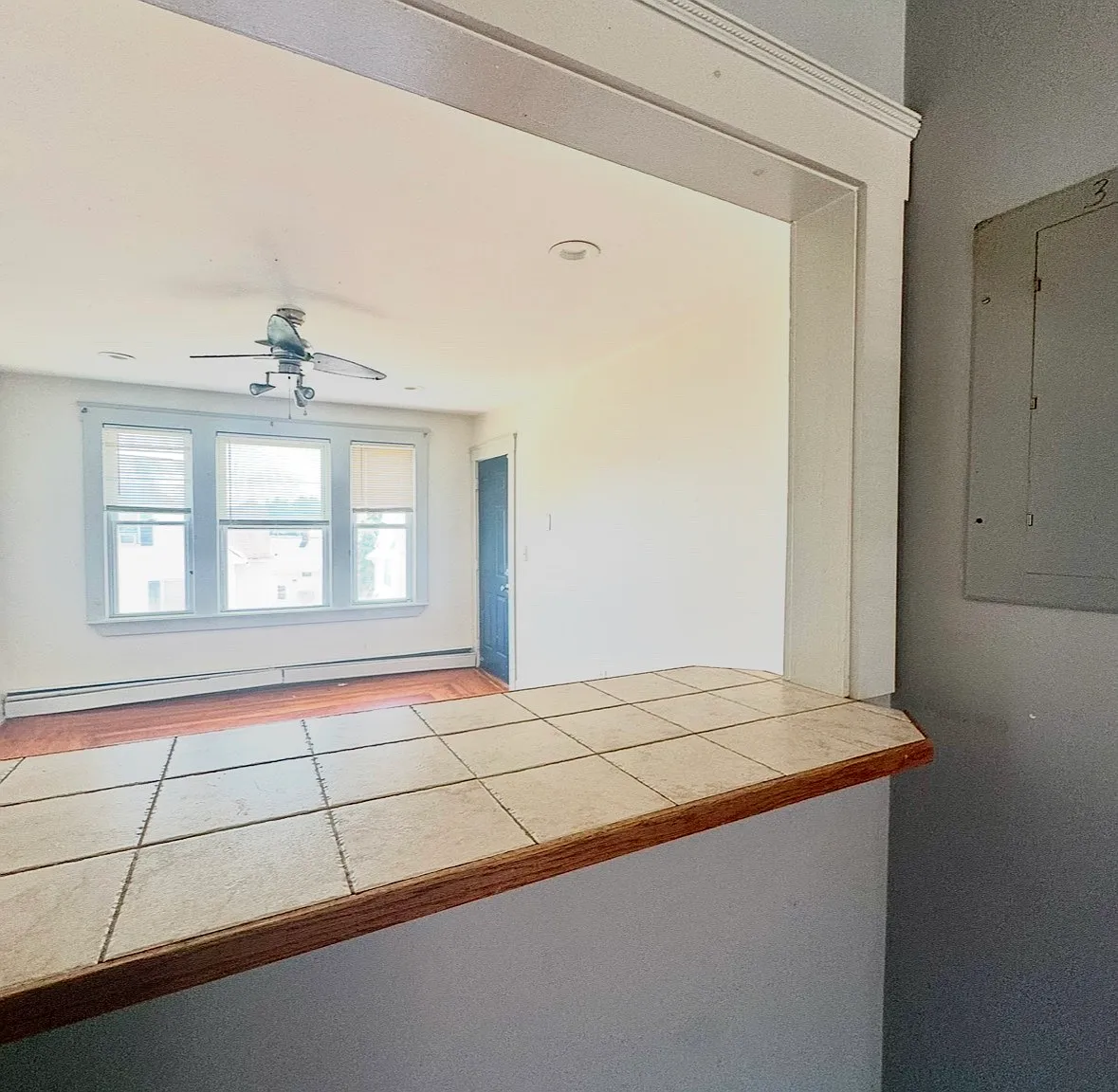 2 bed, 750 sqft, $1,700 — Photo 3