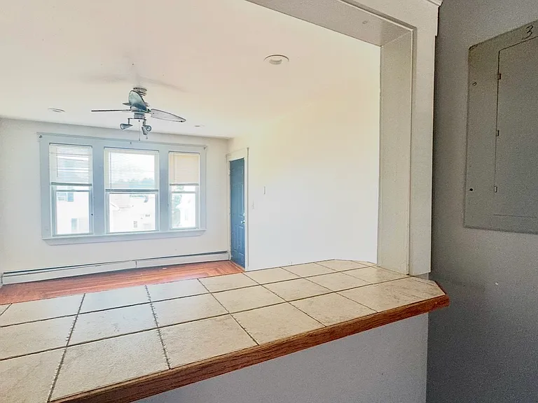 21 Verndale Ave #3 — Photo 3