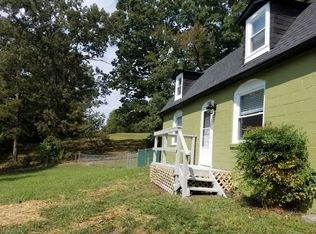 2008 Robinson Rd, Knoxville, TN 37923