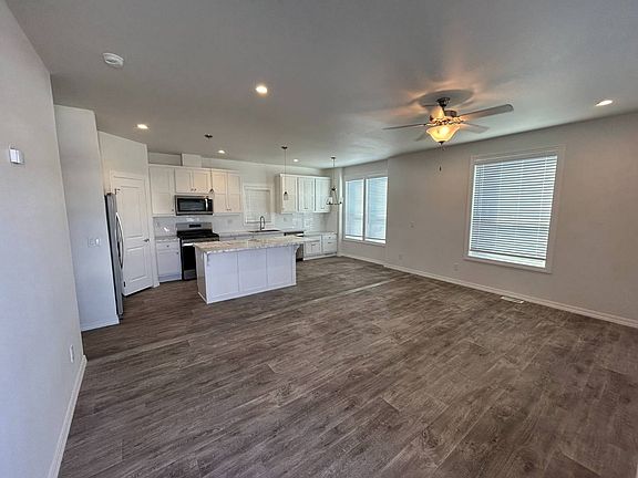 4th image of 3444 W Center St #19