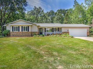 6360 Corberry Trl NE, Ada, MI 49301