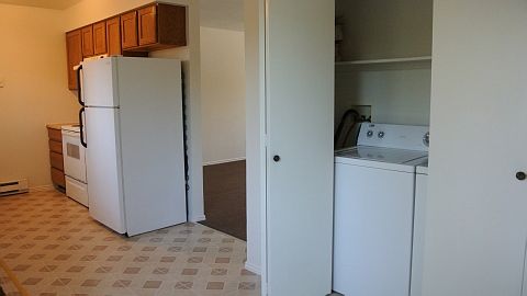 3rd image of 501 Campanula Ave