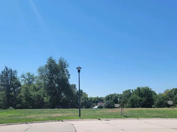 Lots 9 10 Blk1 Grandview Cir, Sutton, NE 68979