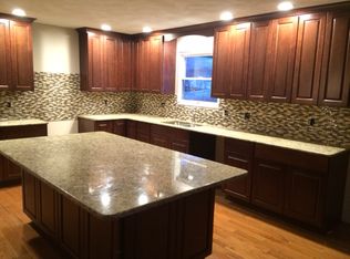 223 Swinick Dr, Dunmore, PA 18512