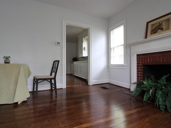 3rd image of 223 Westwood Ct