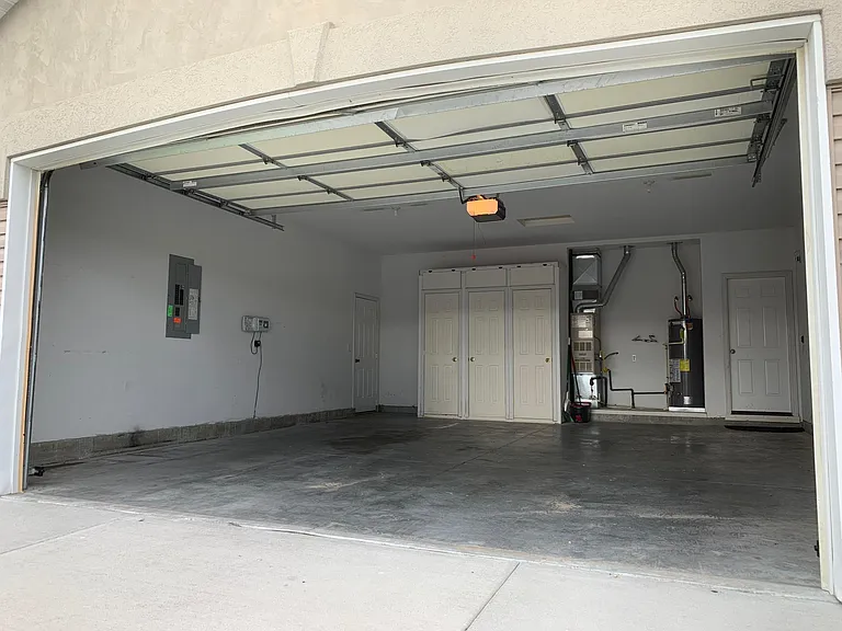 1504 Anny Dr E — Photo 2