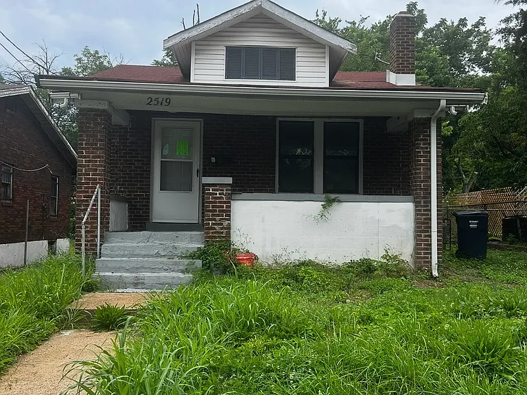 2519 Crescent Ave — Photo 1