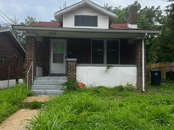 2519 Crescent Ave, Saint Louis, MO 63121
