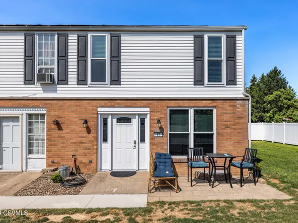 17 Montgomery Village Ln, Danville, PA 17821