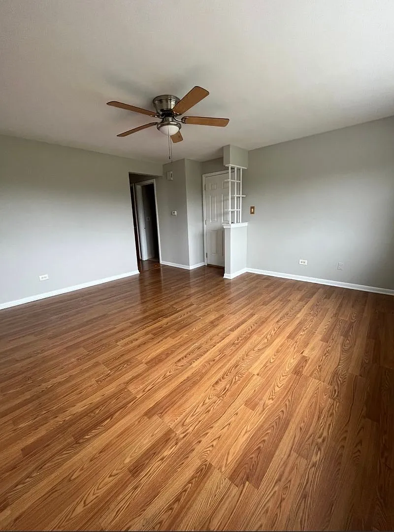 2951 Thatcher Ave — Photo 2