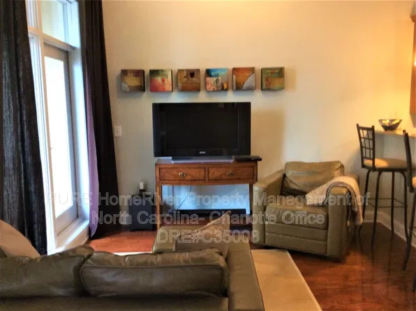 230 Tryon St, Charlotte, NC