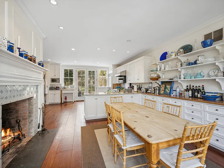 39 Marylea Dr — Photo 6