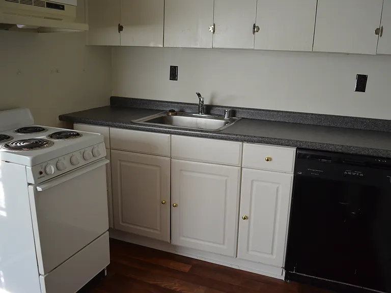 3213 Guilford Ave — Photo 25