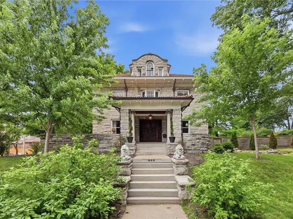 444 Gladstone Blvd, Kansas City, MO 64124