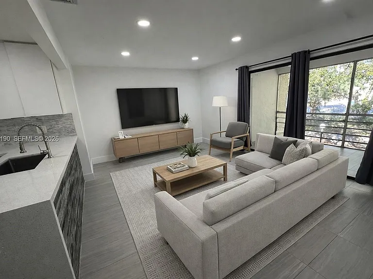 3199 Coral Hills Dr #4 — Photo 1