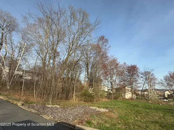 Chesterfield Way Norfolk Way, Scranton, PA 18504