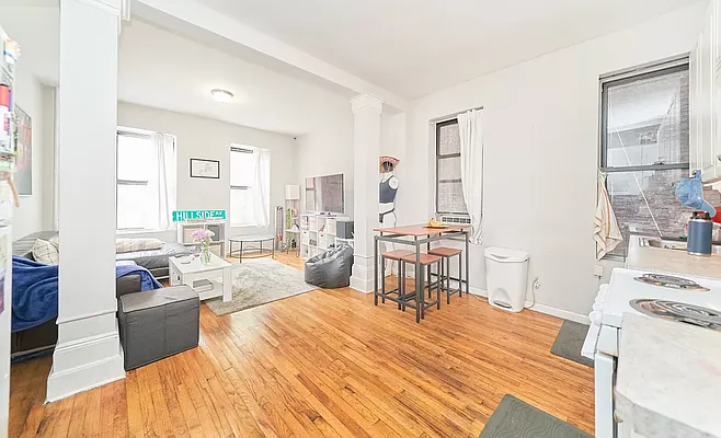 Rented by Living New York | media 12